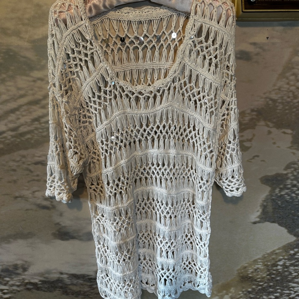 Vintage 90s crocheted top